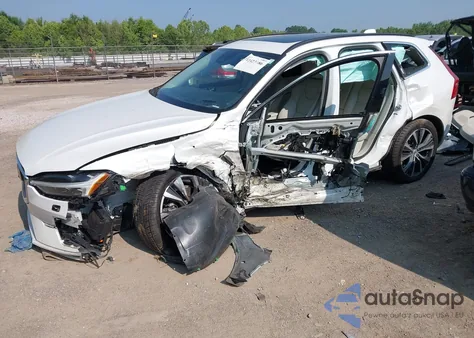 2022 Volvo Xc60 B5 Momentum from USA, damaged, VIN YV4L12DKXN1024421